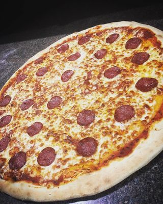 Pizza Salami 33 cm