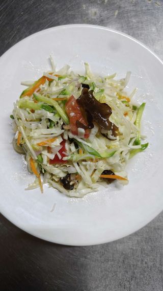 Салата по китайски (250г)