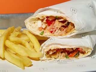 Шаурма із куркою «джерк» та копчено-банановим соусом 380/60г