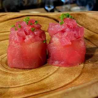 Gunkan Atum (2 Uds.)