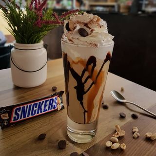 Snickers Frappe