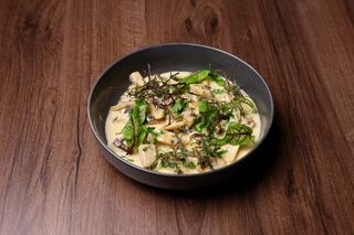 Mix de ciuperci în sos alb