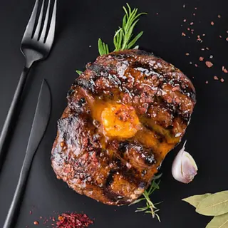 Стейк "Стріп лоїн" ("New-York", Striploin) з маслом "кафе де парі"