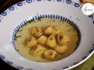 Тортеліні з курчам, мортаделою та пармезаном (320 г)