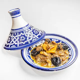 Tagine De Bœuf Aux Pruneau Et L'abricot