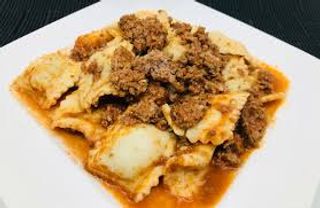 Ravioles de carne congelado