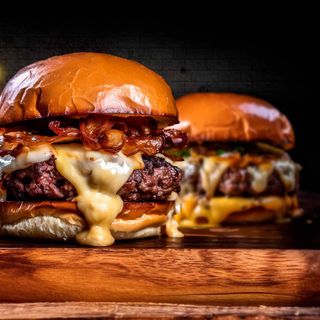 Menú Doble Smash Burger Deluxe