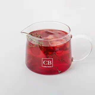 Чай с клубникой и чабрецом