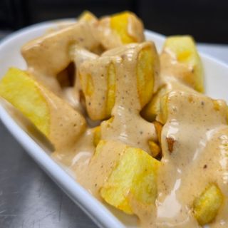 Patatas bravas
