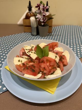 Салата Капрезе (350г)