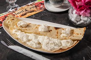 Clatita Uriasa cu branza sarata si smantana
