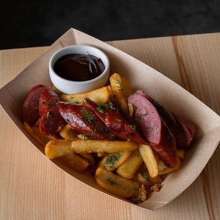 Діпи BBQ з ковбасками