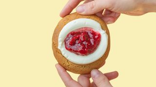 Vanilla / Raspberry “Jolie” ვანილი / ჟოლო “ჟოლი”