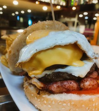 Burguer FINAL COMBAT black angus