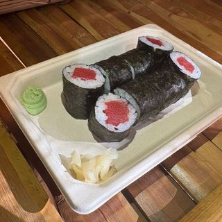 Maki Tonyina Vermella