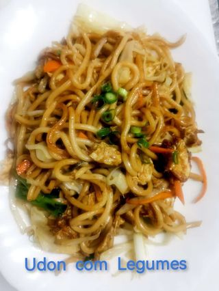 53.Udon com Legumes（蔬菜炒乌冬面）