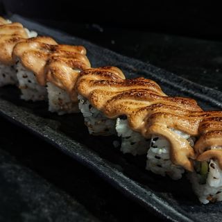 URAMAKI AJO NEGRO TOSTADO