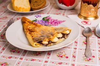 Блин с шоколадом и бананом