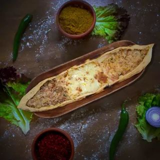 PIDE ASORTAT CU VITA SI PUI