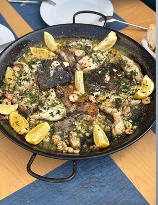 Casserole De Mérou À L'ail