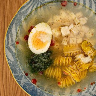 Бульйон з куркою по-флорентійськи (325г)