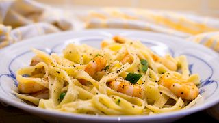 Prawns in Sweet & Sour Sauce - Battered & tossed in sweet & sour sauce