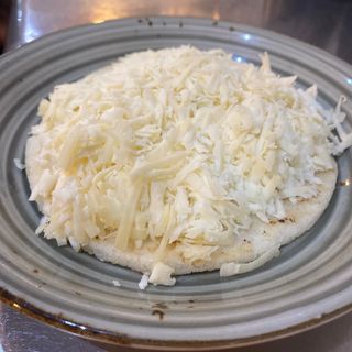 Arepa De Queso Y Mantequilla