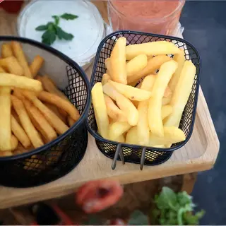 Fries with cheese