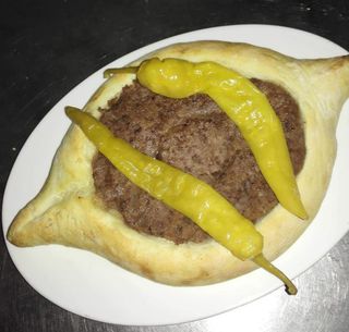 აჭარული ხაჭაპური ლობიოთი (პატარა/საშუალო/დიდი)