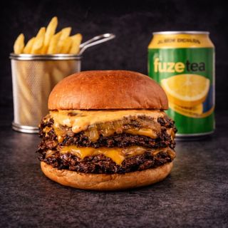 MENÚ TRIPLE SMASH BURGER