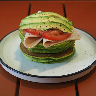 ისპანახის ფანქეიქი ინდაურის ხორცით