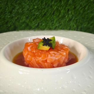 Tartare salmone