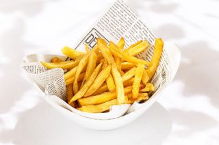 Cartofi proaspeţi prăjiţi