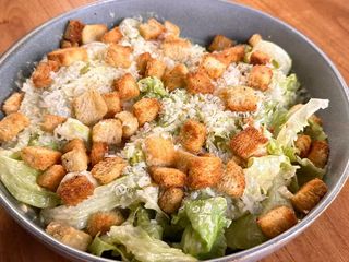 Salada Caesar