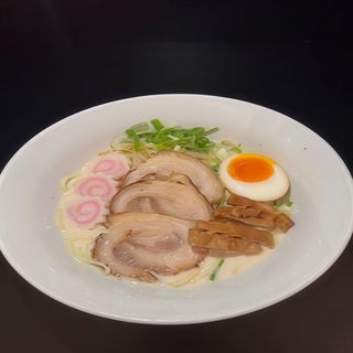 36. TONKOTSU  RAMEN