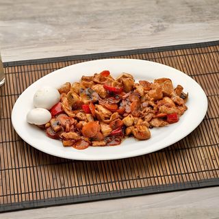 Svinjetina sa povrćem u sečuan sosu