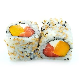 California Cheese Mango Y Salmón (9 Pzs.)