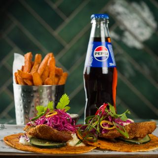 Tacos sa hrskavim brancinom + hrskavi batat + Pepsi