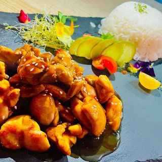 N74' Pollo Teriyaki Con Arroz