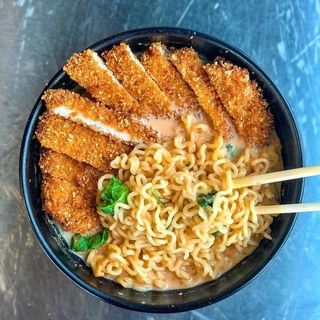 NOODLES POLLO CRUJIENTE.