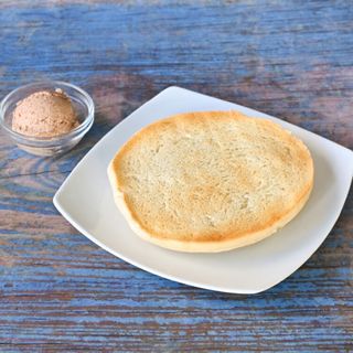 Media Tostada Mollete Pate De Higado De Cerdo