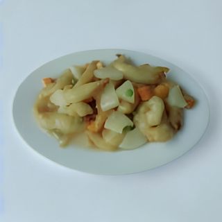 44. Панирано пиле с ананас (700г)