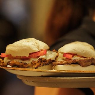 Montadito de Pollo Adobado