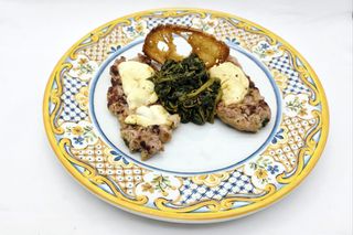 Salsicce, provola e friarielli