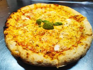 Pizza Quattro formaggi  mala (25cm)