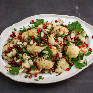 Sałatka panierowany kalafior wege