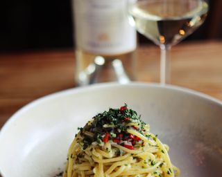 SPAGHETTI AGLIO E OLIO