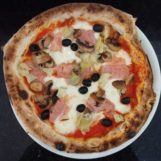 Pizza Capricciosa (28 Cm. A 30 Cm. Aprox.)