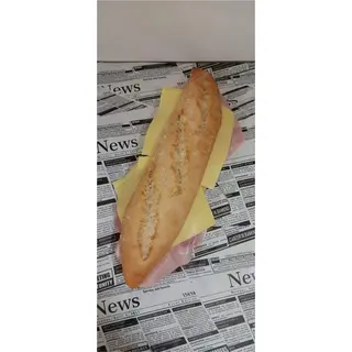 Bocadillo de jamón y queso