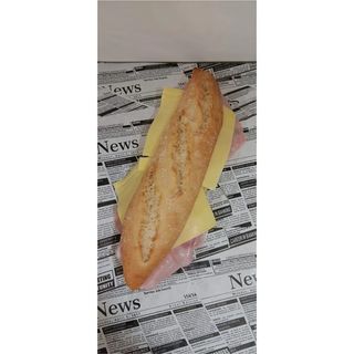 Bocadillo de jamón y queso